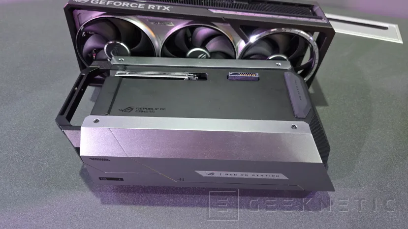 Geeknetic Asus nous enseigne ses nouveaux GPU externes: ROG XG Station 3 et XG Mobile 2