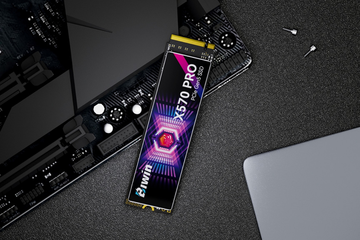 Biwin apportera à cet ordinateur 2025 Nouveaux disques SSD internes et externes, un kit de mémoire de 192 Go et des cartes CFexpress 4.0