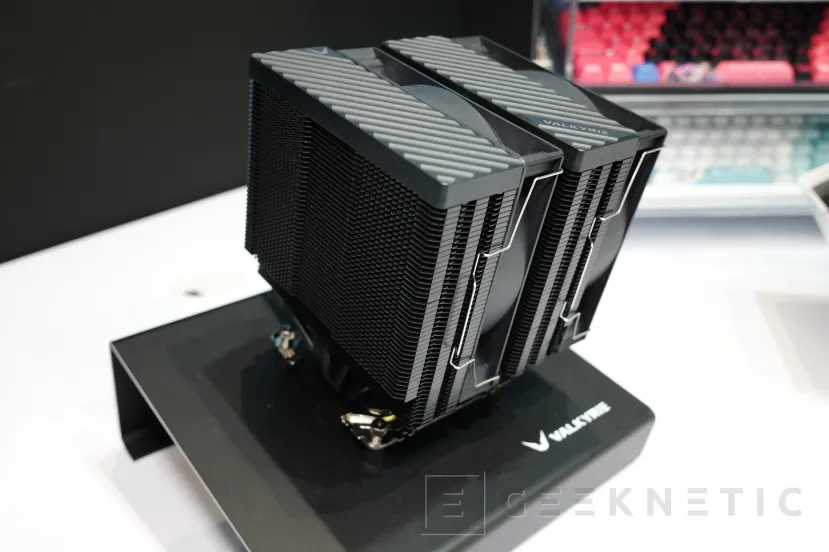 Geeknetic Valkyre nous enseigne ses nouvelles solutions de refroidissement liquide et d'air 2