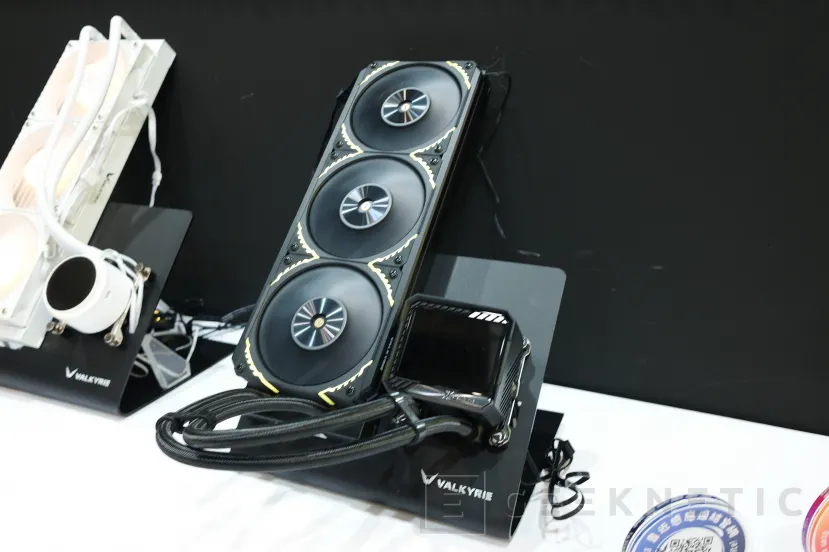 Geeknetic Valkyre nous enseigne ses nouvelles solutions de refroidissement liquide et d'air 5