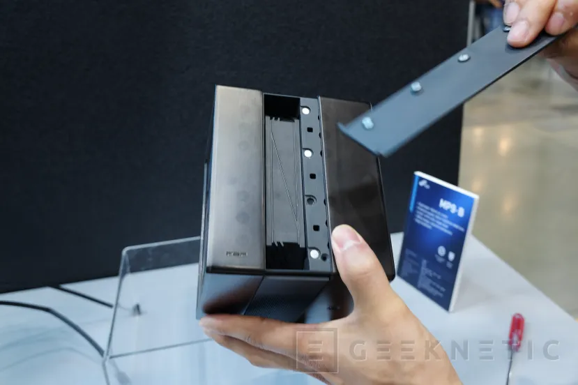 Le FSP Geeknetic nous montre ses nouveaux dissipateurs d'air pour les processeurs jusqu'à 300 W 2