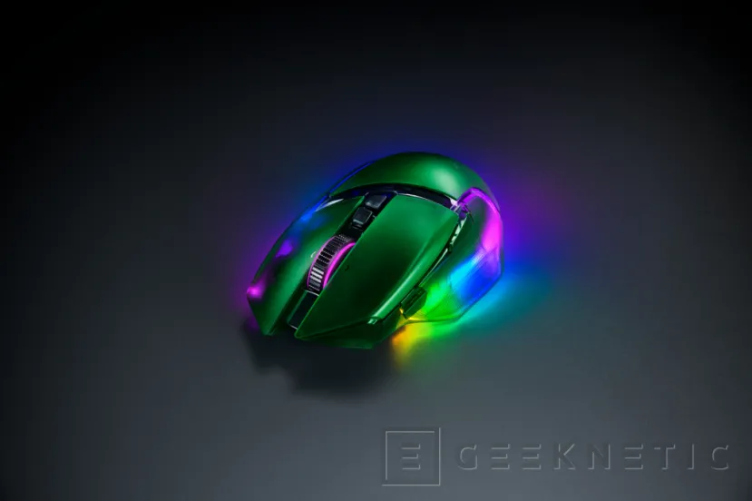 Geeknetic La nouvelle gamme Razer Razer Phantom ajoute des boîtiers translucides et des effets d'éclairage RVB aux jeux 2 accessoires