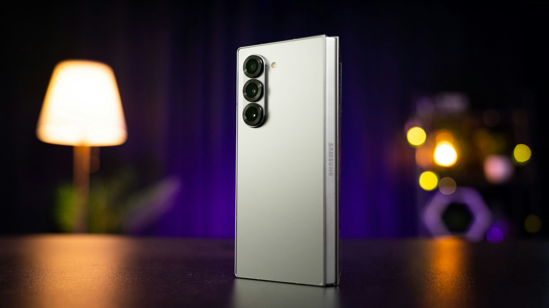 Le Samsung Galaxy Z Fold 7 et le Samsung Galaxy S25 Fe sont vus dans de nouveaux rends filtrés