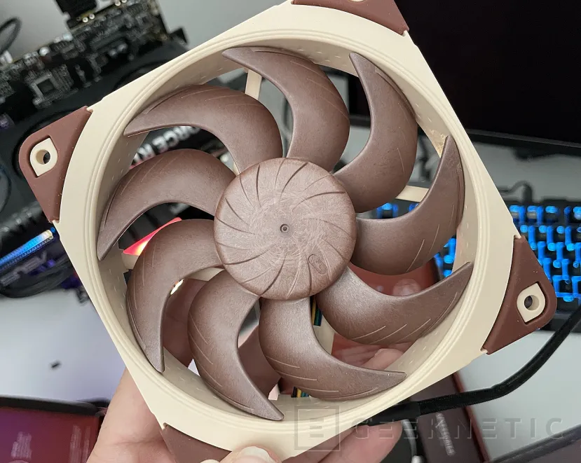 Noknétique Noctua NF-A12X25 G2 PWM REVUE 5