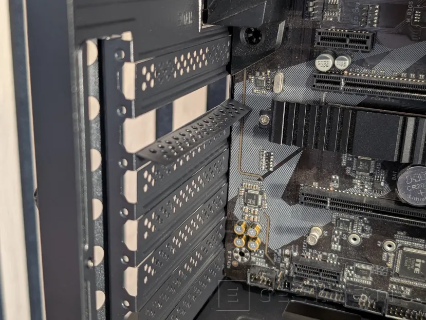 Geeknetic XPG Air plus revue 15