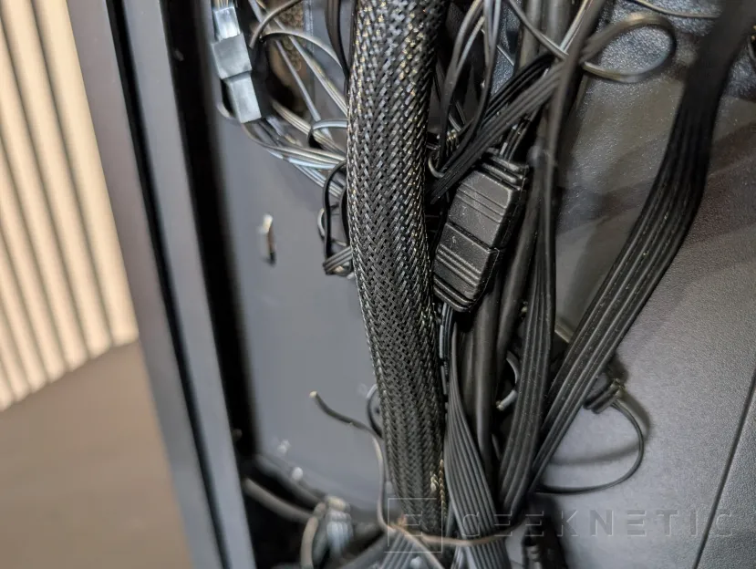 Geeknetic XPG Air plus revue 21