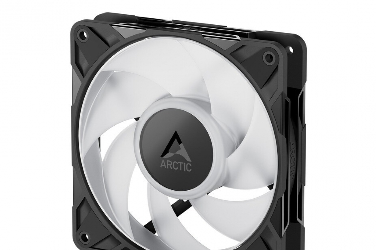 L'Arctic présente sa nouvelle gamme de fans de la série P Pro avec une conception de spase révisée et plus petite