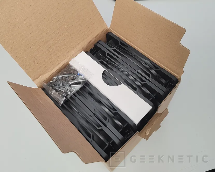 Geeknetic Arctic P12 Pro PST Review 2