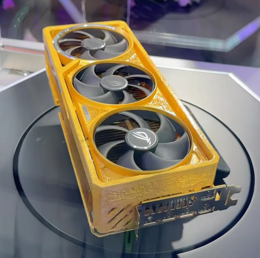 Geeknetic Asus a montré un nvidia rtx 5090 astral rog construit avec 5 kilos d'or 3
