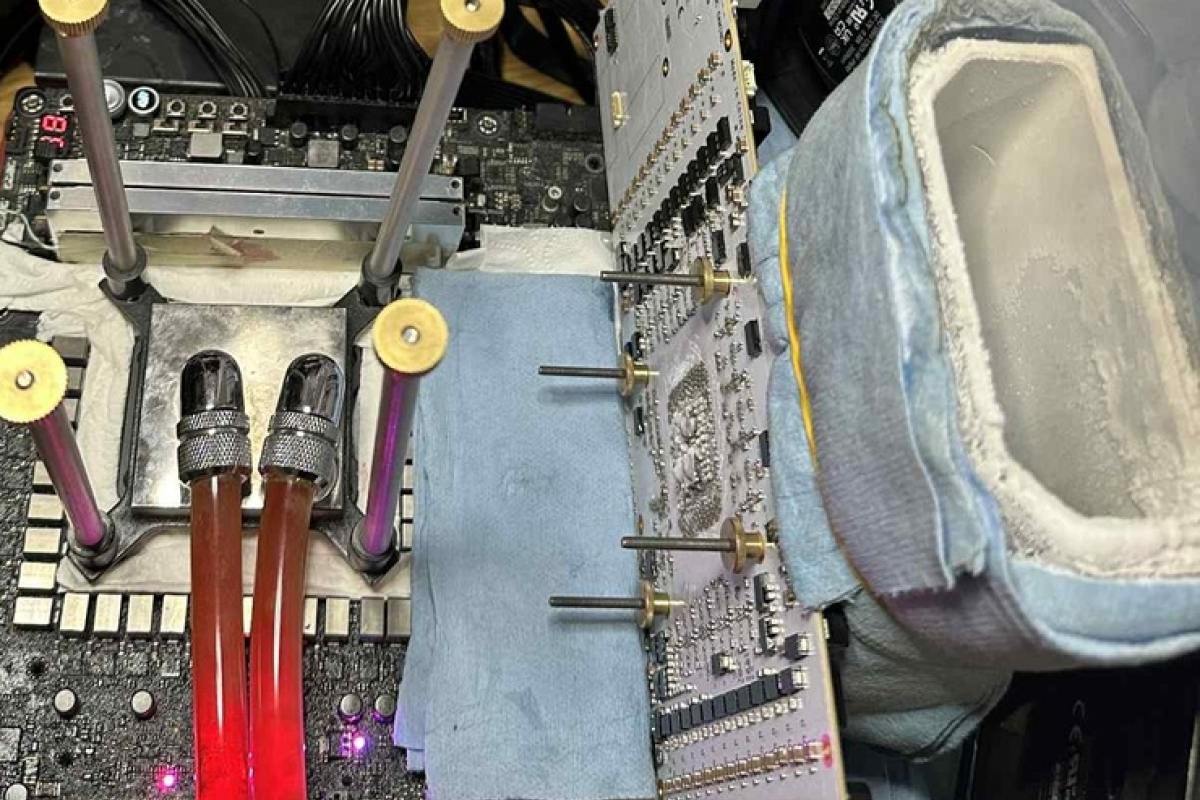 Ils parviennent à augmenter jusqu'à 3 650 MHz à la vitesse d'horloge d'un NVIDIA RTX 5090 D dépassant 3 enregistrements