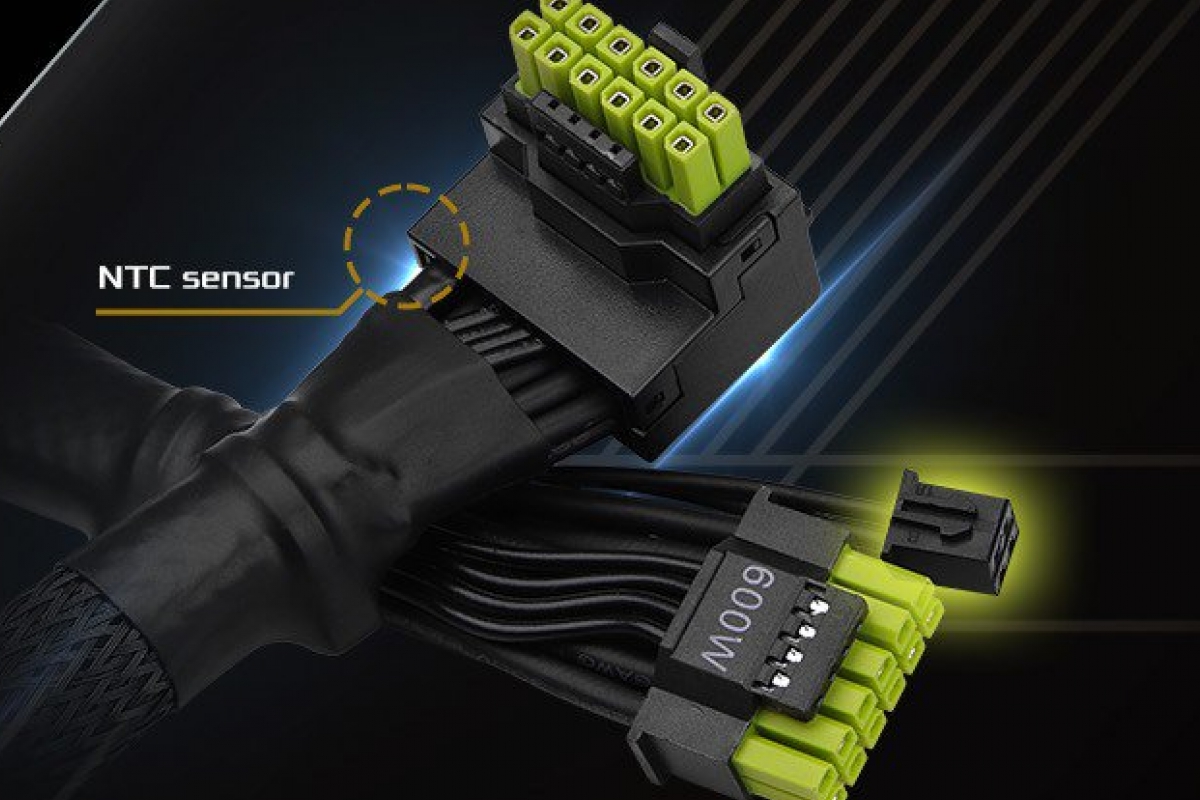 Asrock lance un câble 12V 2x6 avec capteur de température pour éviter plus de connecteurs brûlés