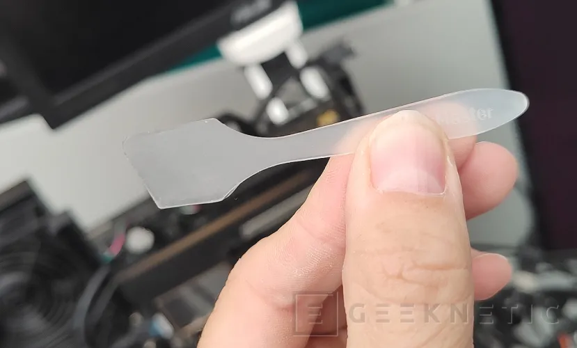 Geeknetic Cooler Master Cryofuze 5 Review 3