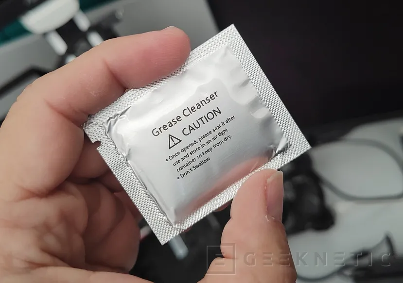 Geeknetic Cooler Master Cryofuze 5 Review 2