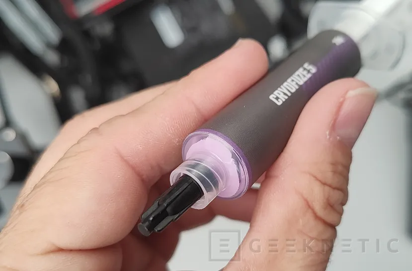 Geeknetic Cooler Master Cryofuze 5 Review 5