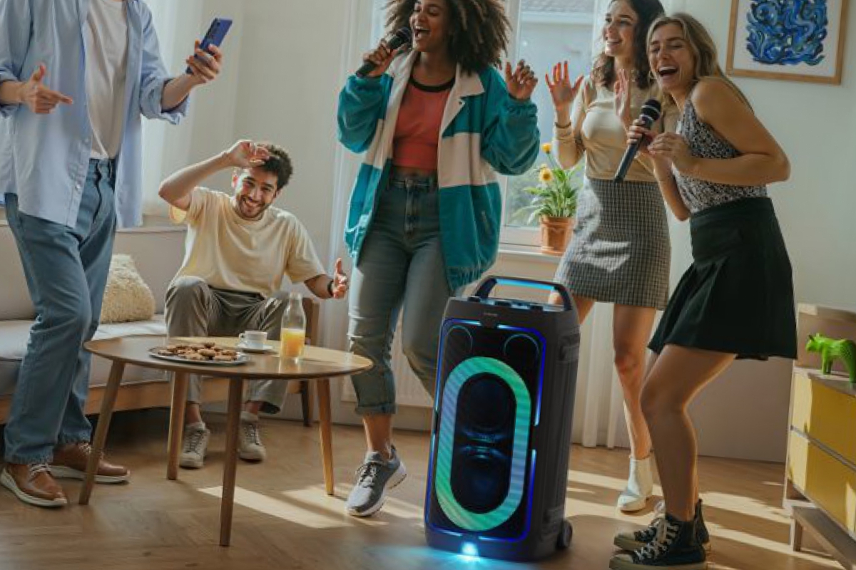 Samsung Sound Tower ST50F et ST40F Les nouvelles tours du son qui arrivent avec jusqu'à 18 heures de batterie, un son puissant et des lumières de fête à 360 °
