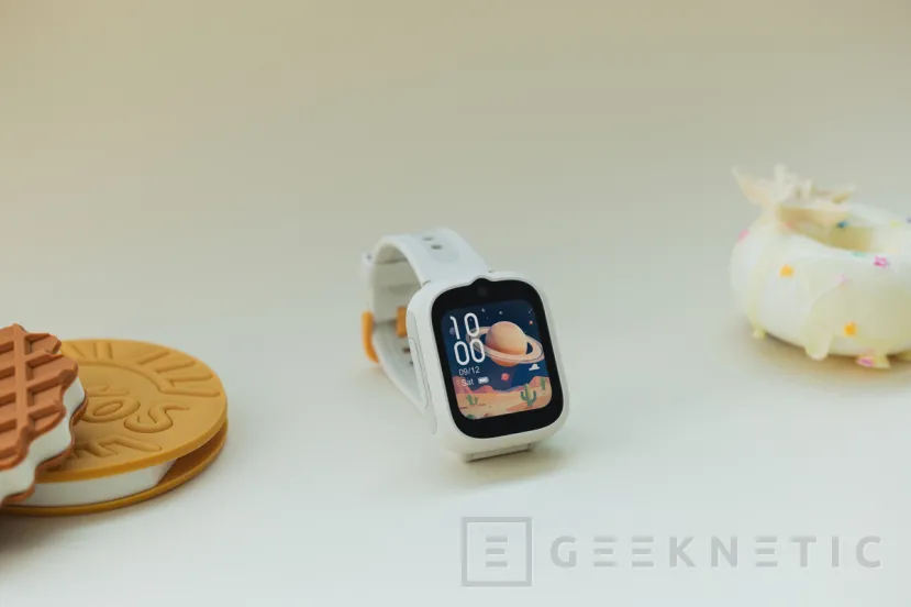 Geeknetic tcl nxtpaper 60 ultra avec un écran de 7,2 pouces qui s'occupe de la vue et TCL MoveTime MT48 pour les enfants arrive en Europe à partir de 150 euros 4