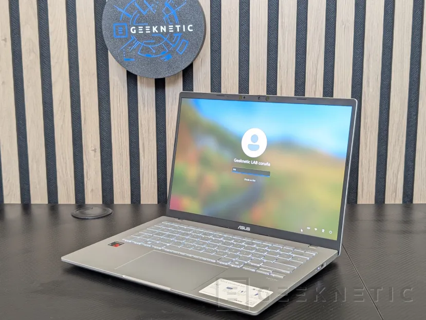 Geeknetic Asus Vivobook S14 S3407QA Review 5