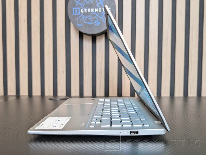 Geeknetic Asus Vivobook S14 S3407QA Review 3