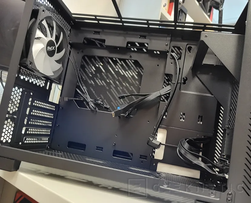 Geeknetic XPG Air Nano Review 8