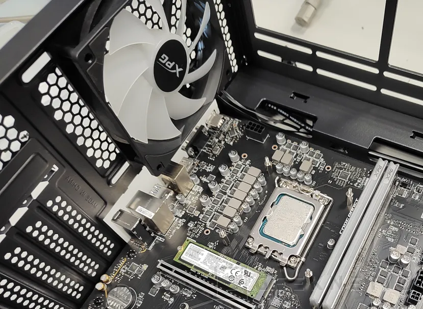 Geeknetic XPG Air Nano Review 14