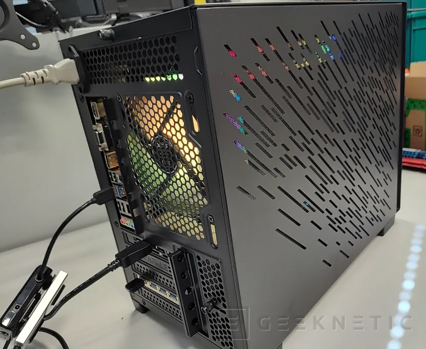 Geeknetic XPG Air Nano Review 21