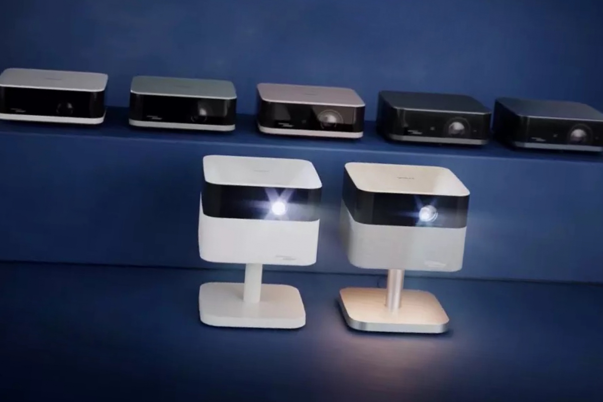 La nouvelle gamme Epson LifeStudio combine Google TV intégrée, les haut-parleurs Bose et le panneau incurvé à 270 °