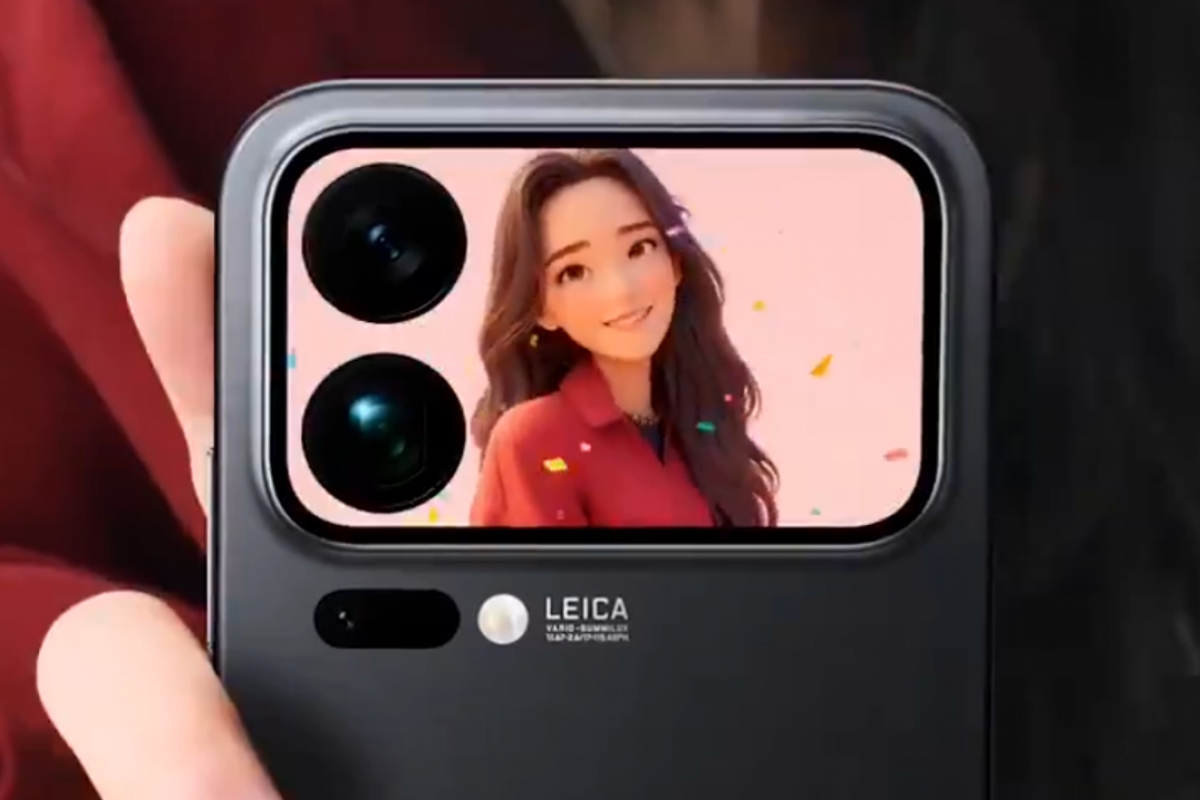 Xiaomi 17 apparaît montrant le fonctionnement de son deuxième écran sur vidéo