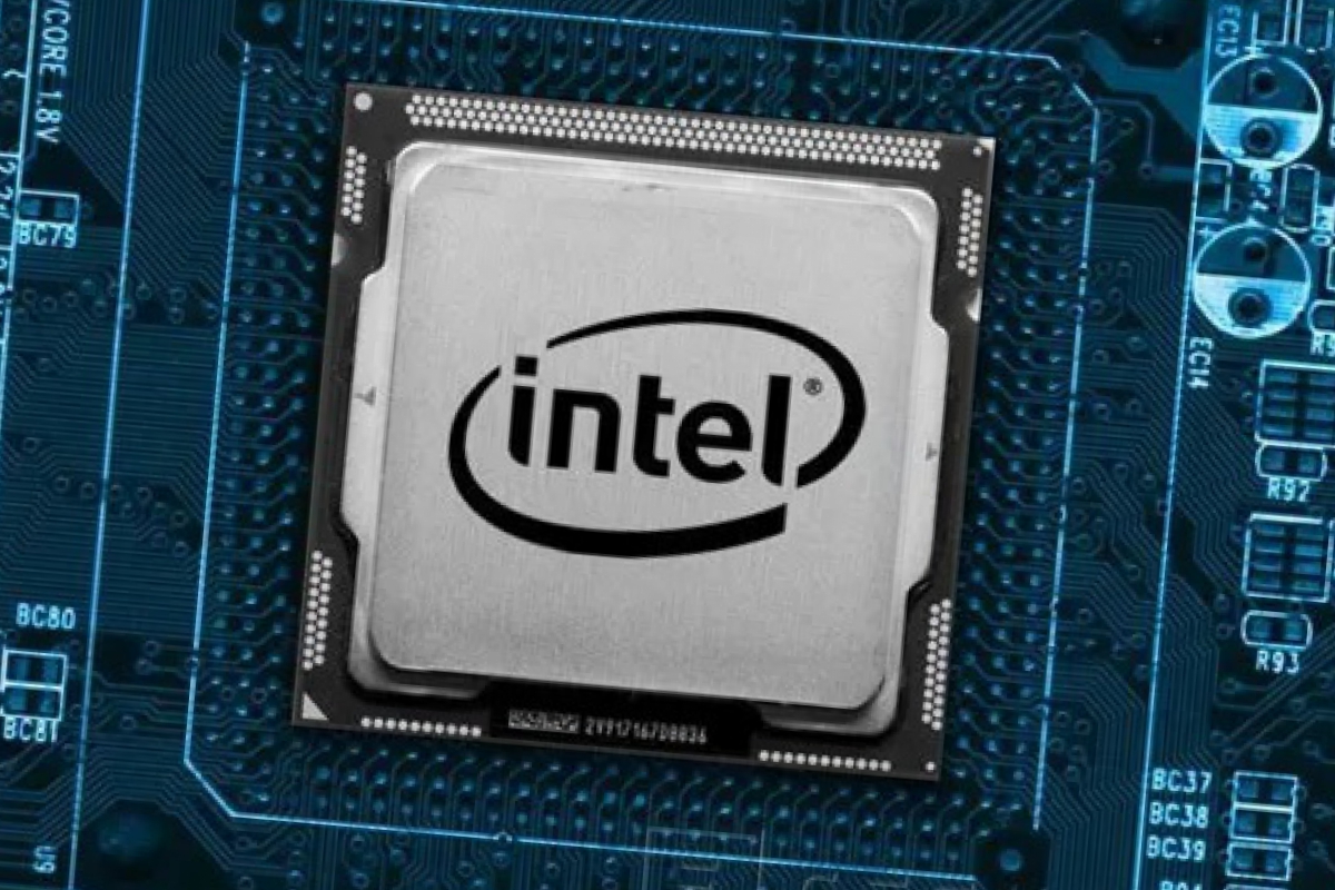 Intel confirme qu'il continuera à offrir un GPU, mais laisse le sort d'Arc dans l'air face à l'intégration RTX