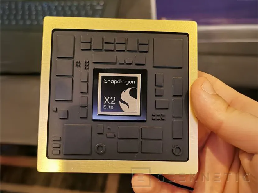 Geeknetic Snapdragon x2 Elite Extreme offre des performances maximales, tandis que le X2 Elite priorise l'équilibre entre la puissance et la consommation 4