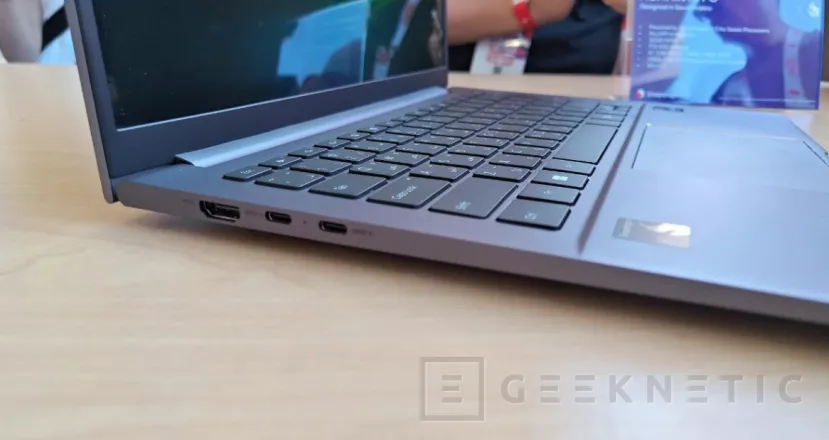 Geeknetic Humain Lanza Horizon Pro: Le premier ordinateur portable au monde avec un agent local intégré au système 7