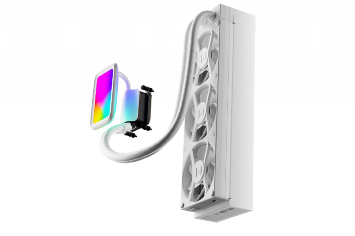 Hyte a retiré son trio RL AIO THICC Q80 pour les fuites pendant le transport