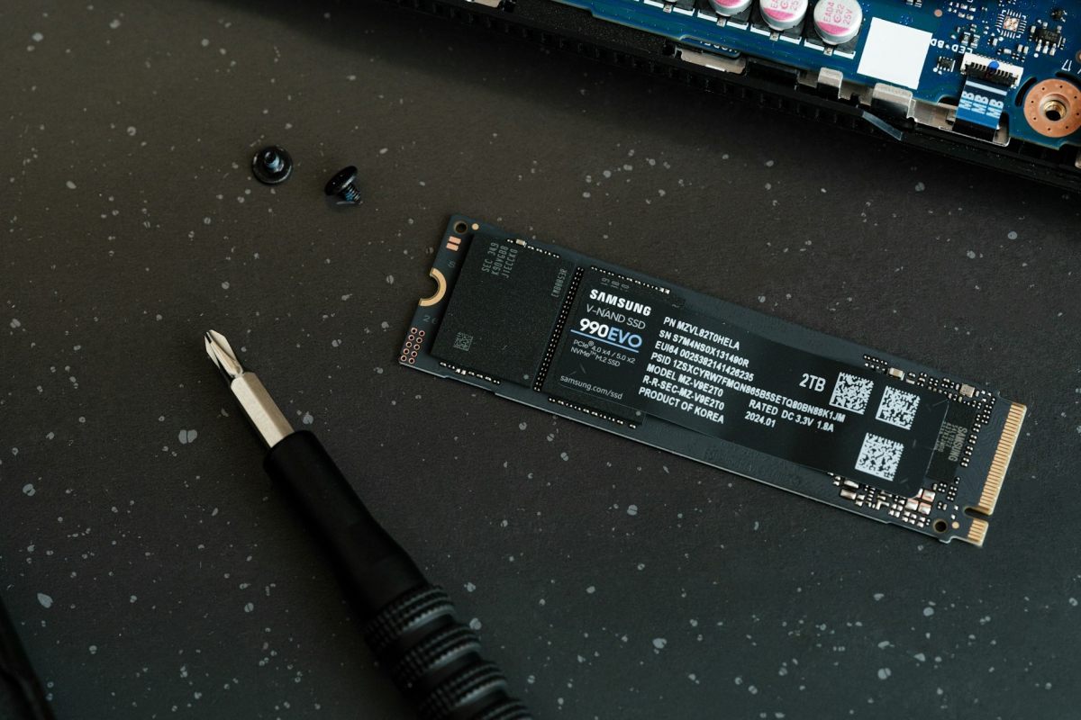 Microsoft nie que la dernière mise à jour Windows 11 endommage les enregistrements SSD
