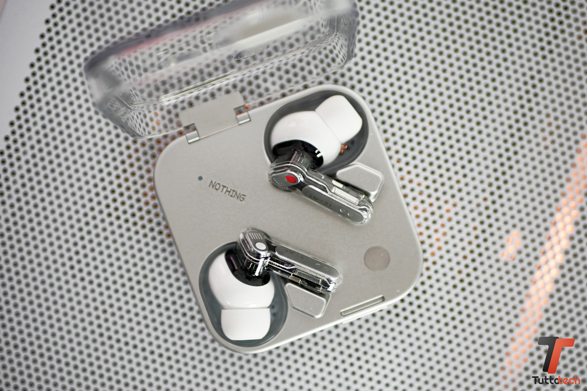 Ne pas entendre rien d'oreille (3): ils restent emblématiques sans se déformer et il y a une fonction supplémentaire 1