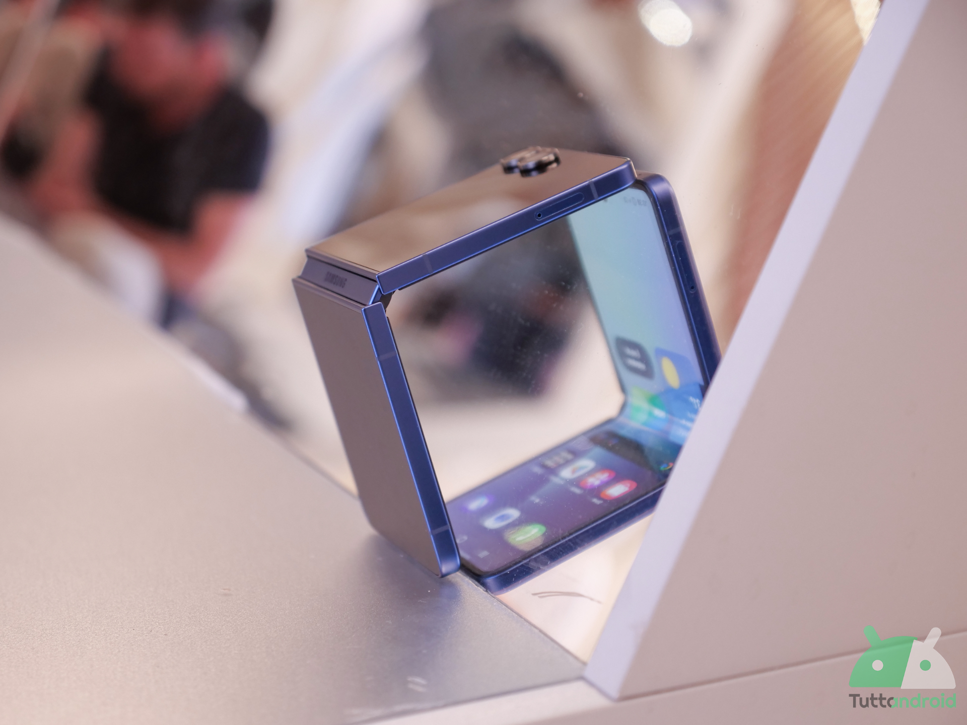 Samsung galaxy z flip7