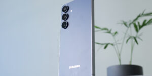 Test du Samsung Galaxy S25 FE : plus grand que le Galaxy S25 mais moins cher