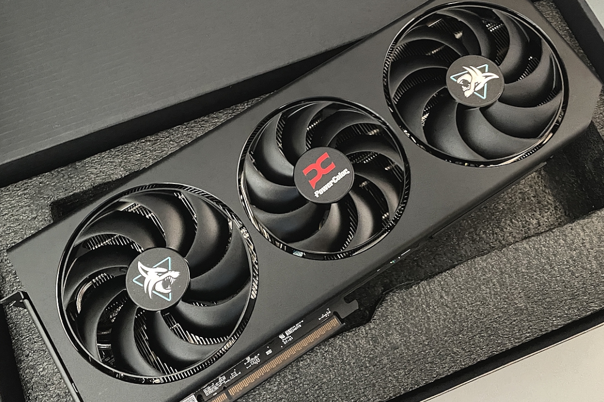 Un utilisateur obtient 25% de performances supplémentaires en ajoutant le firmware AMD Radeon RX 9070 XT dans un modèle non -x