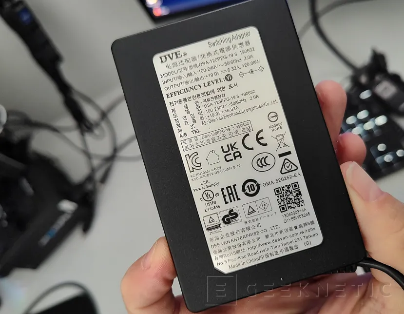 Geeknetic Ctone Matrix Mini M2 Review 2