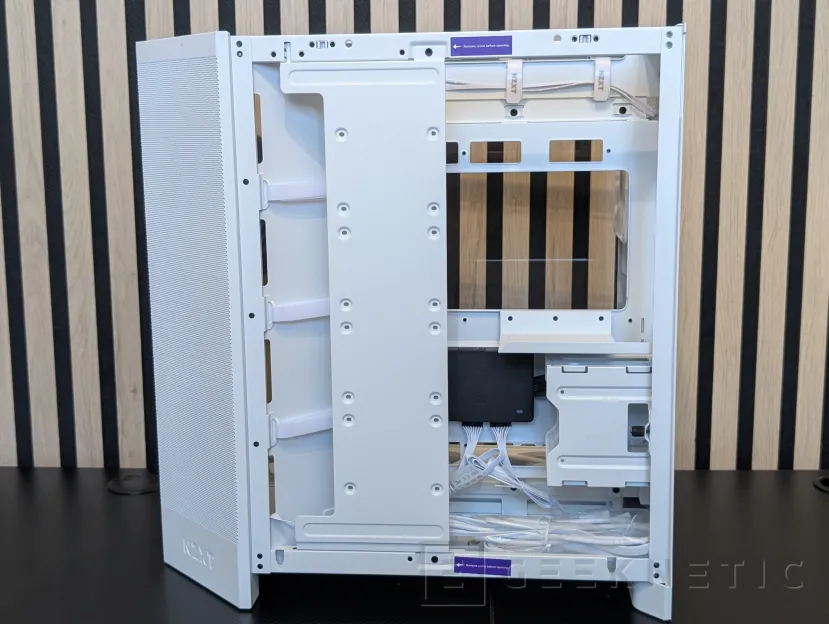Geeknetic NZXT H9 FLOW RGB+ Examen 6