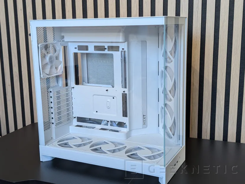 Geeknetic NZXT H9 FLOW RGB+ Examen 2