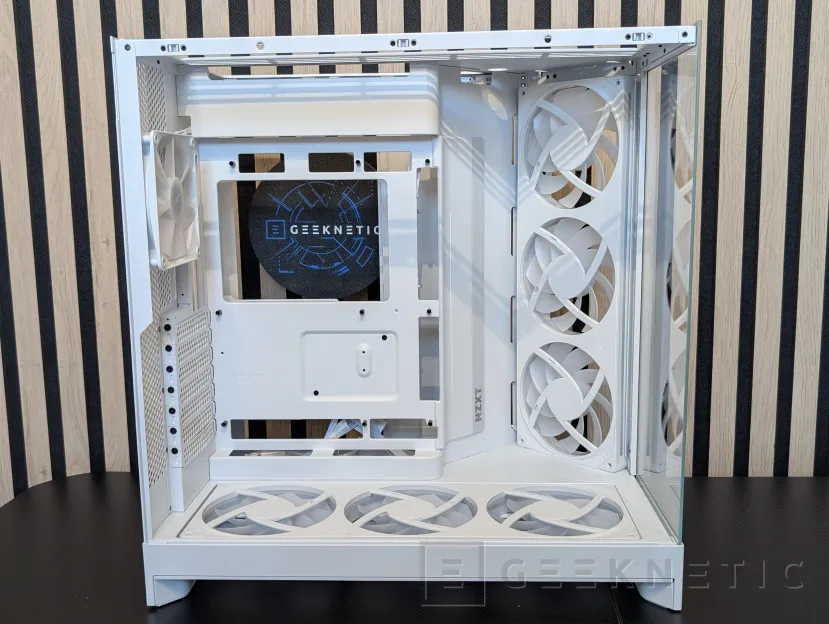 Examen Geeknetic NZXT H9 FLOW RGB+ 12