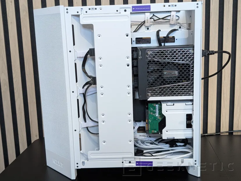 Examen Geeknetic NZXT H9 FLOW RGB+ 24