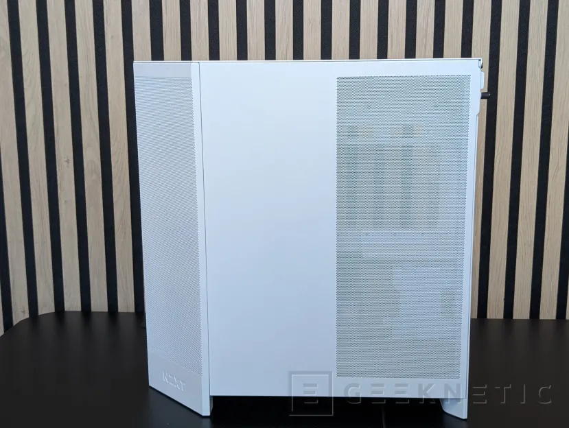 Geeknetic NZXT H9 FLOW RGB+ Examen 5