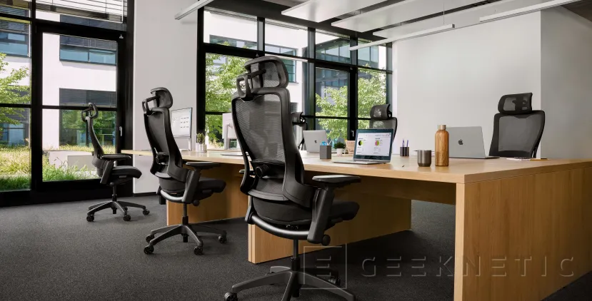 Geeknetic Elgato présente Embrace, une chaise ergonomique au design sobre et au dossier en mesh conçue pour les créateurs qui passent des heures devant la caméra 3