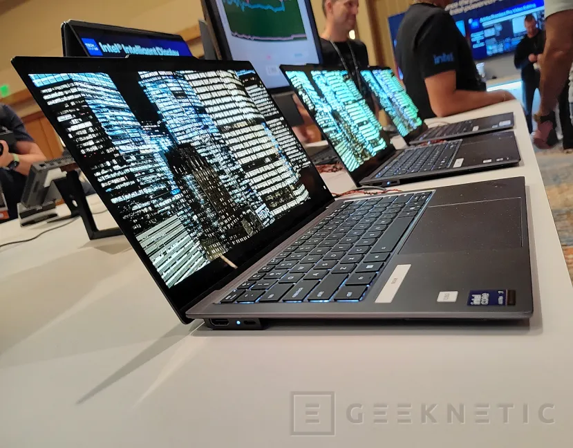 Geeknetic Intel Panther Lake, architecture basée sur Intel 18A 16