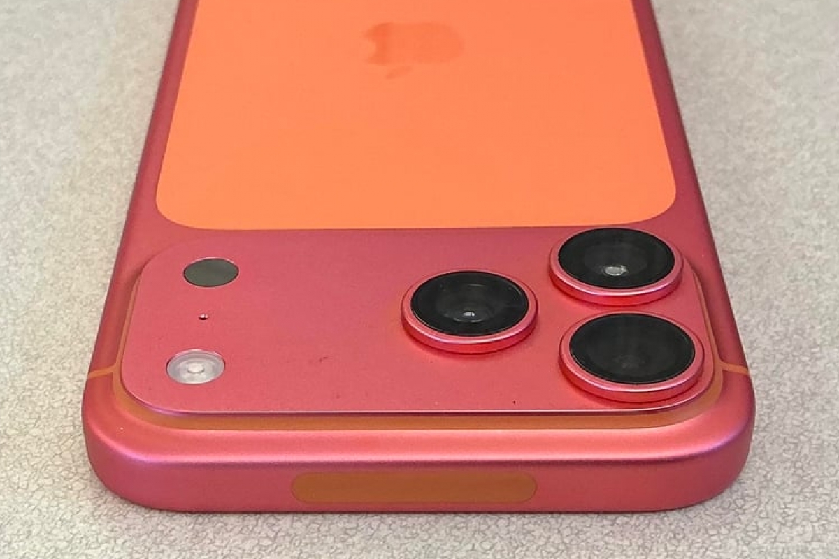Certains iPhone 17 Pro Cosmic Orange prennent la couleur Or Rose