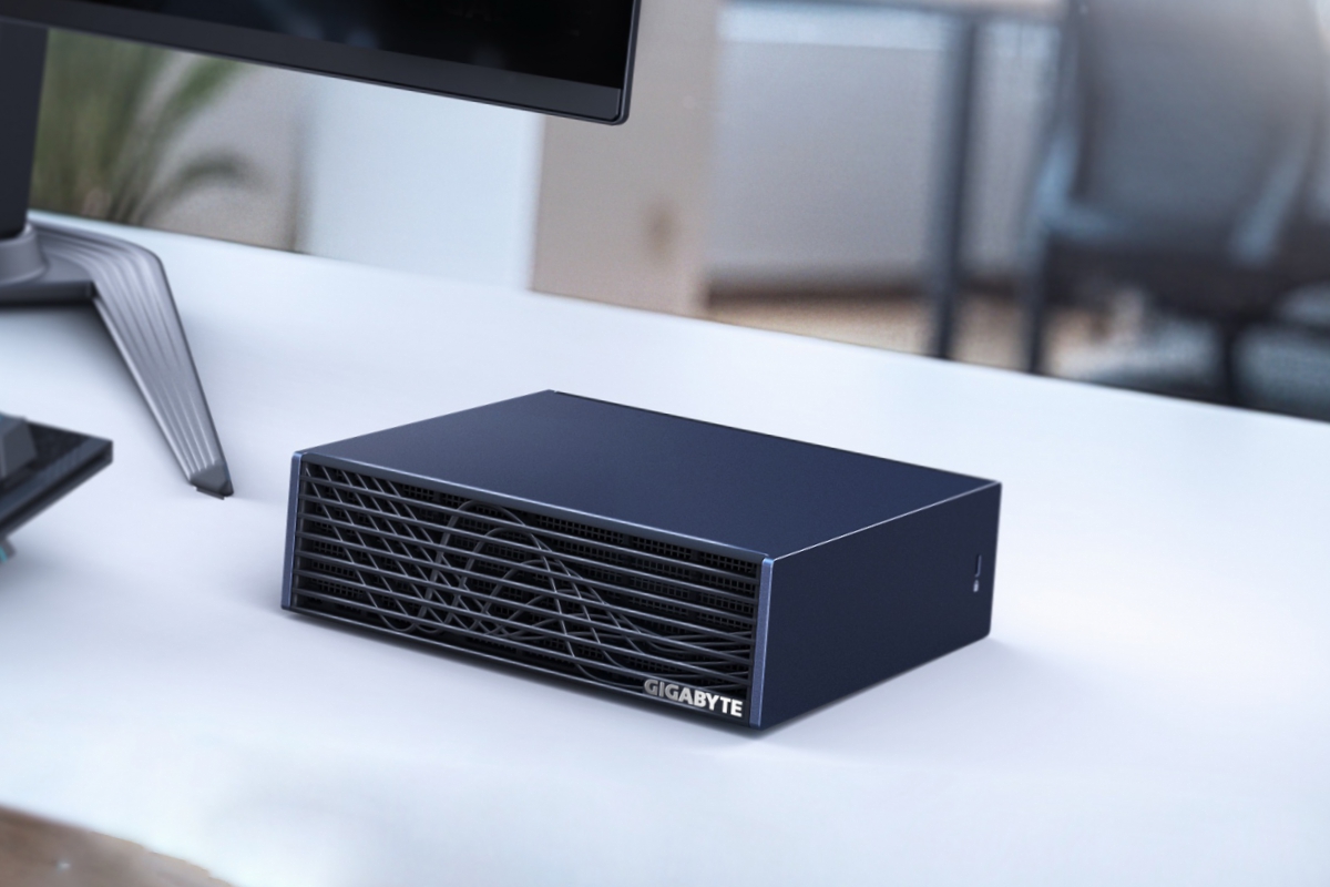 Gigabyte lance AI TOP ATOM, une station IA avec puce NVIDIA GB10 capable d'atteindre 1 pétaFLOP au format bureau