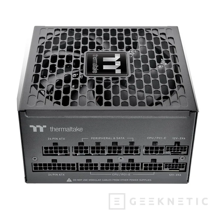Geeknetic Les nouvelles alimentations Thermaltake Toughpower PT Platinum sont disponibles avec jusqu'à 1 200 W et 2 connecteurs 600 W 2