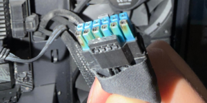 Une autre AMD Radeon RX 9070 XT de Sapphire apparaît avec un connecteur 16 broches brûlé