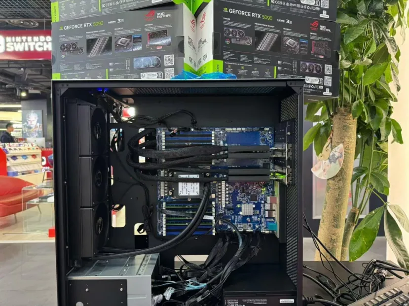 Geeknetic Un utilisateur de Reddit montre son serveur avec 4 RTX 5090 ASUS ROG Astral et 2 sources de 2 400 W chacune 3