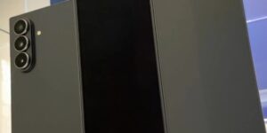 Fuite du nom du premier triple pliable de Samsung : Galaxy Z TriFold, avec écran intérieur de 10″, appareil photo de 200 MP et lancement ultra-limité